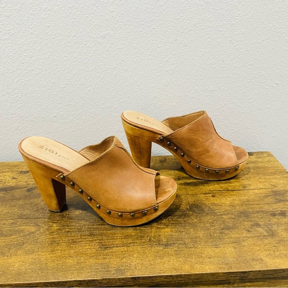 ZIGI Girl Tan  Leather Studded Wood Platform Clog Heeled Mules Womens Size 8.5 main image 0